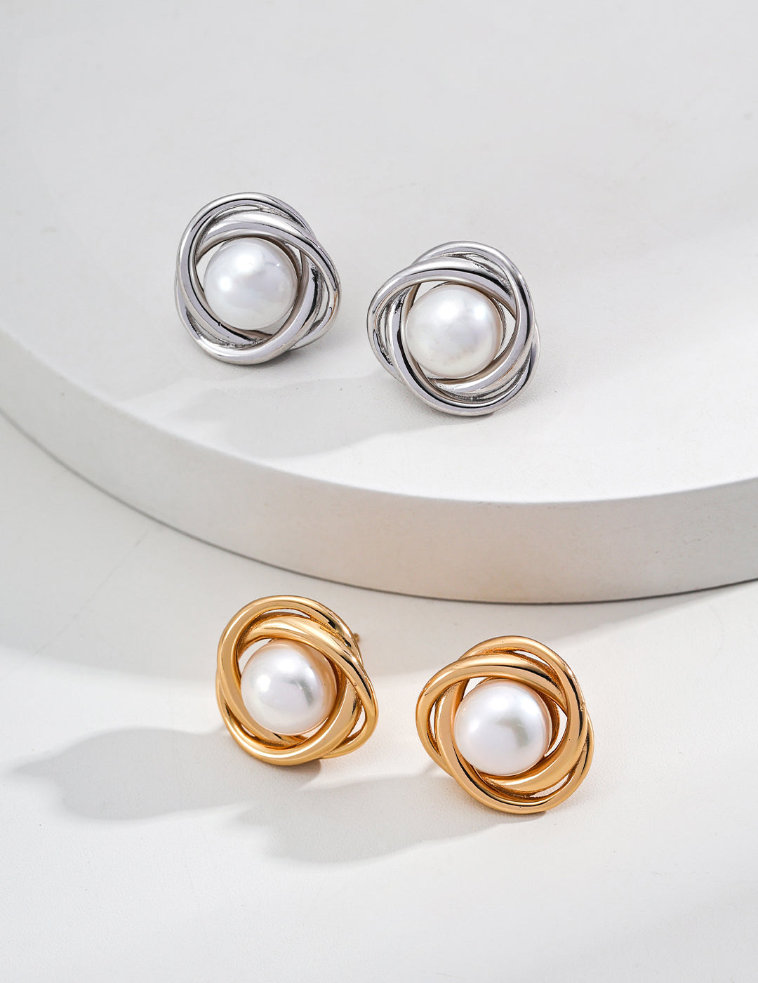 Natural Pearl Earrings crafted from 925 sterling silver, featuring 9mm pearls in vintage gold or white gold finish. Approximately 1.5cm in length, these earrings combine fashion and sophistication for any occasion.