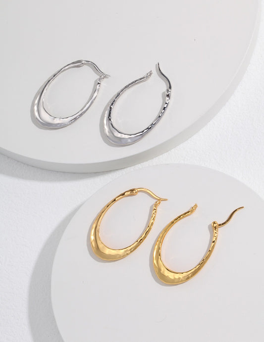 Sterling silver circle unique earrings in S925 silver, available in white gold and retro gold finishes, 33mm in height and 22mm in width, featuring minimalist French style for a chic, understated elegance.